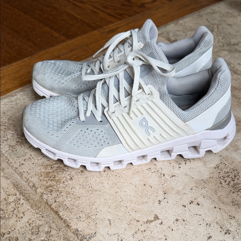 On Cloud Athletic Shoes - Gray and White
